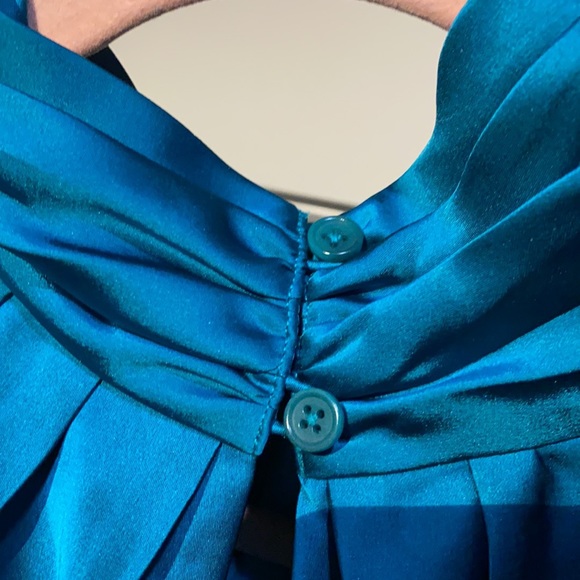 DVF Pleated Halter Top - Picture 3 of 8